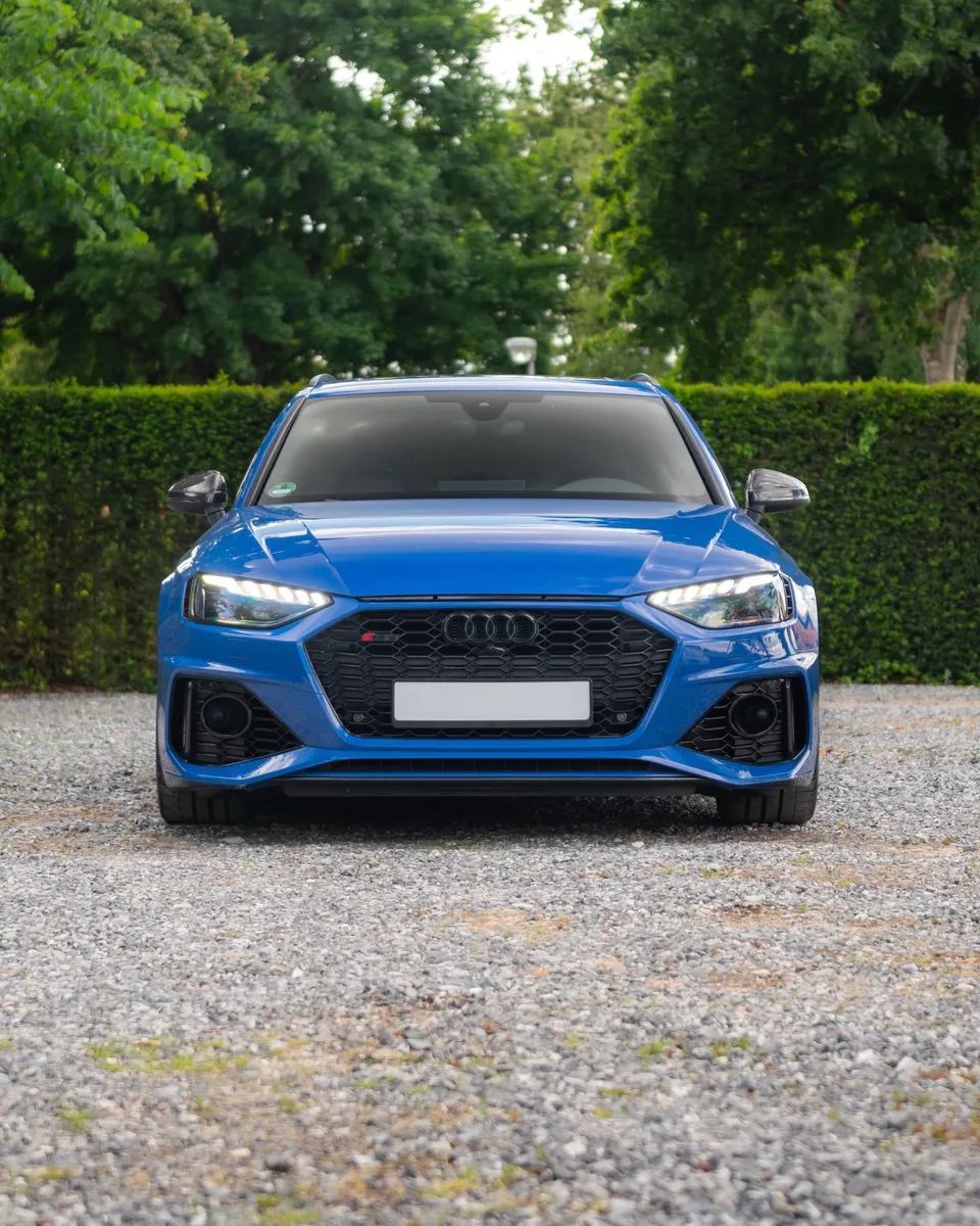 Audi RS4 Avant ABT, extra hoek